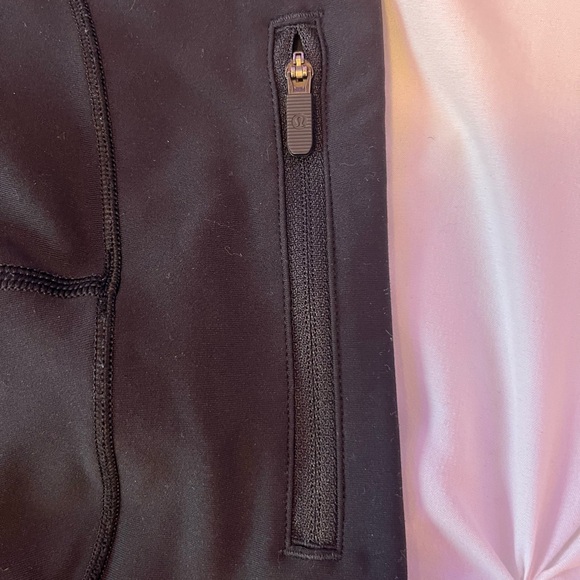 Black Lululemon leggings full length - Picture 3 of 6